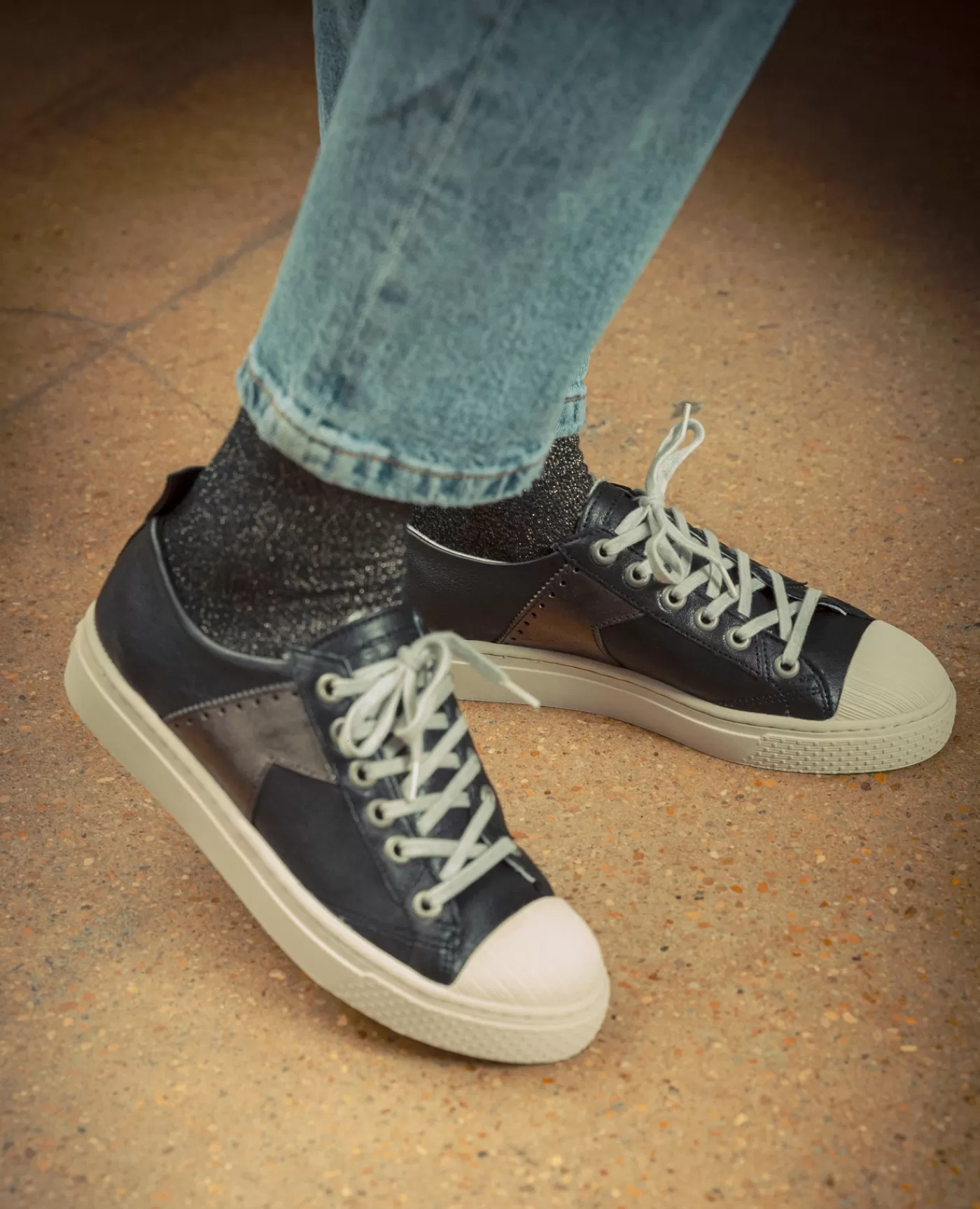 Flash Sale KOST Paris BACKSTAGE L4  Sneakers Cuir Tannage Végétal Femme Noir+bronze